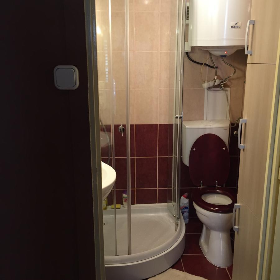 Gunarasi Villa Jacuzzival Dombóvár Exterior foto