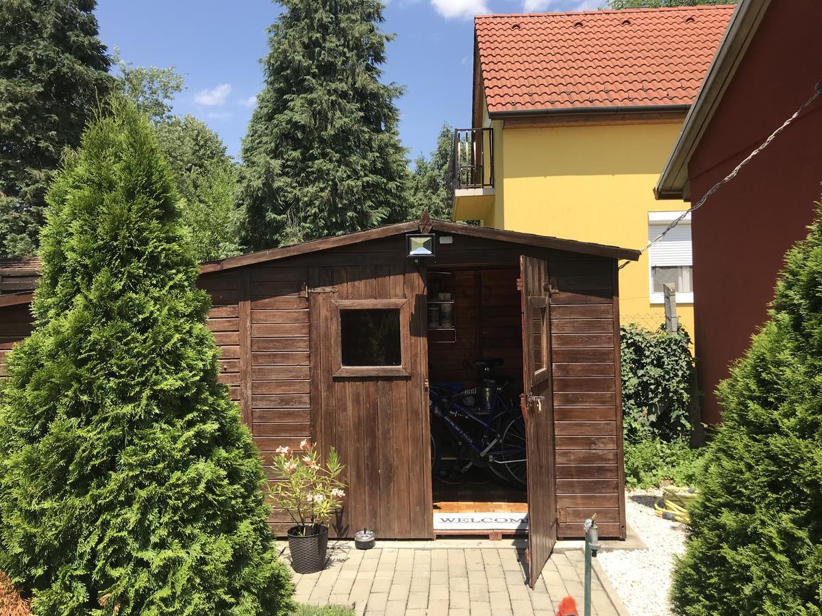 Gunarasi Villa Jacuzzival Dombóvár Exterior foto