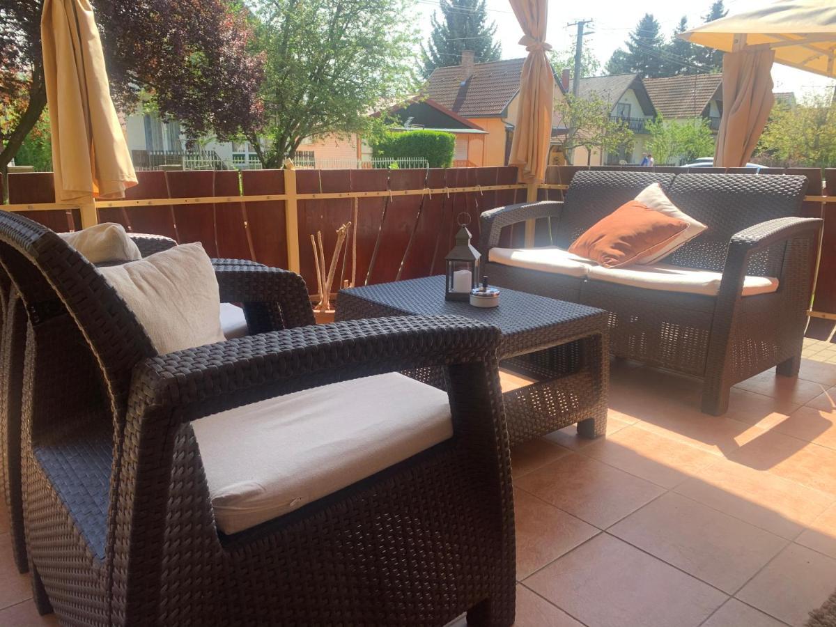Gunarasi Villa Jacuzzival Dombóvár Exterior foto